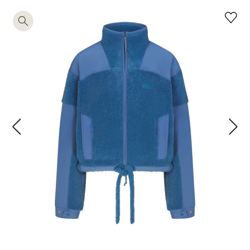 ❄️NWT SKIMS BOXY ZIP UP